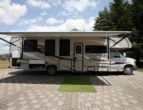 Coachmen RV Leprechaun 317SA Ford 450