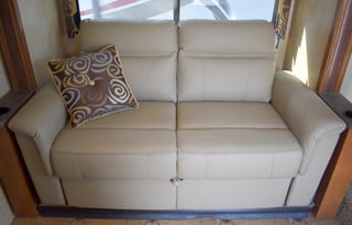 2014 Thor Motor Coach Vegas 24 1