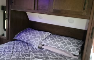 RV Cherokee Black Label 264DBHBL Delivery Only