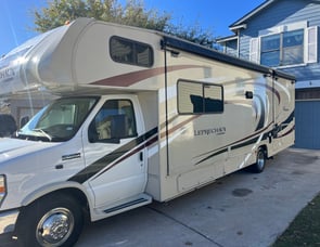 Coachmen RV Leprechaun 311FS Ford 450
