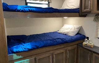 2018 Keystone RV Cougar Half-Ton Series 34TSB