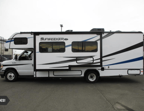 Forest River RV Sunseeker LE 2550DSLE Ford