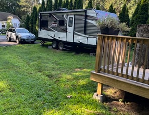 Dutchmen RV Coleman Lantern Series 202RD