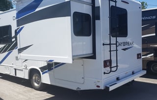 2020 Thor Motor Coach Day Break  26db