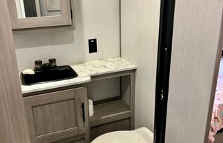 2022 Dutchmen RV Coleman Lantern Series 295QB