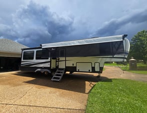 Keystone RV Arcadia 3660RL