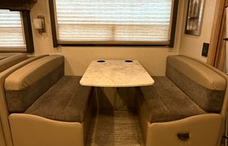 Sunshine Cruiser – All Inclusive Resort on Wheels