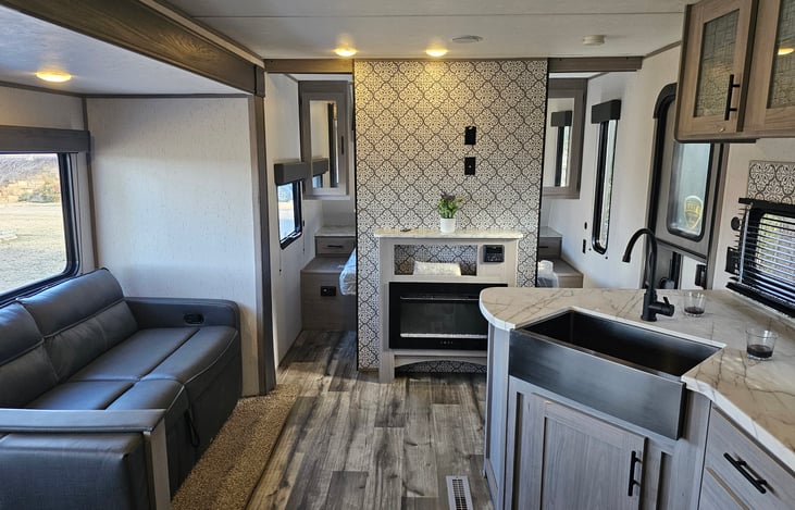 There will be a 32" TV and Chromecast when set up.