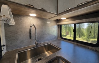 Winnebago Industries Towables Minnie 2801BHS