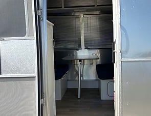 Airstream RV Bambi 22FB