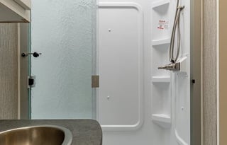 Ultra Luxurious - Bunkhouse - 2 bathrooms