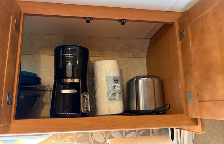 Coffee pot and toaster