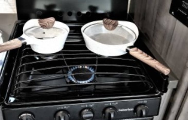 Oven and 3 burner stove