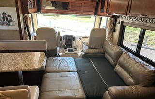 2016 Thor Motor Coach ACE 29.2 - SLEEPS 8