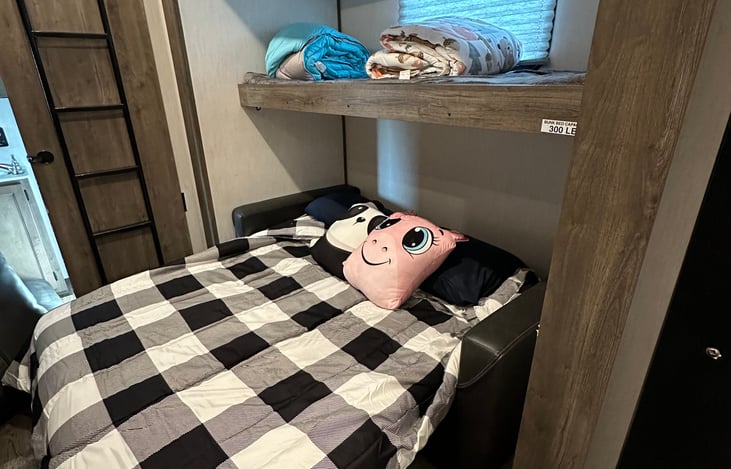 pull up sofa on second bedroom