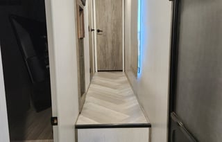 Goose neck and must have 50 amp outlet