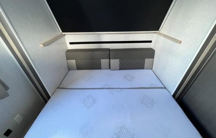 Bunkroom Queen Bed