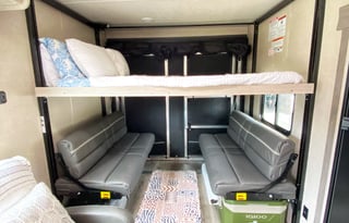 Family & Pet Friendly Toy Hauler Off Grid Capable