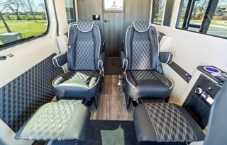 Luxury Mercedes easy park/drive, seats 8, sleeps 2