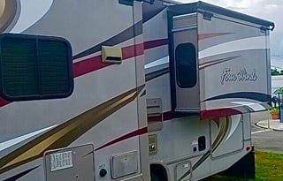 2016 Thor Motor Coach Four Winds 29G. "Let's Go!"