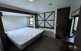 2020 Forest River RV Salem 33TS