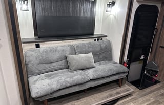 Entegra Accolade XT 35L - Adventure awaits