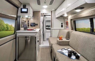 Dora the Explorer 2022 Thor MotorCoach Rize 18M