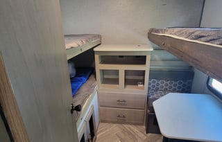 Shadow Cruiser, Bunk Room, Off-Grid Trailer