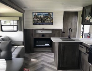 Forest River RV Wildwood X-Lite 273QBXL