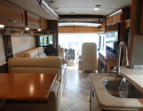 Winnebago Forza 34T