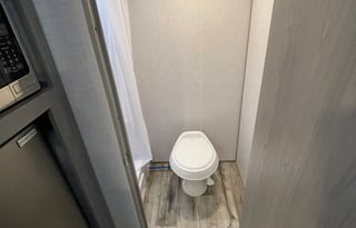 Dutchmen Coleman 17B Camper - Lightweight!