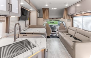 2024 Thor  Coach Chateau