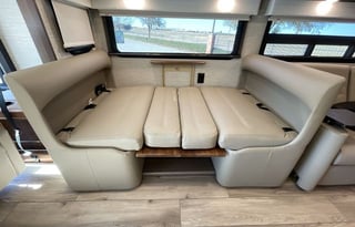 2020 Winnebago Forza 38D