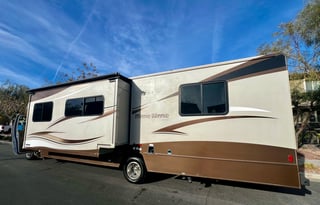 Winnebago Minnie Winnie Premier