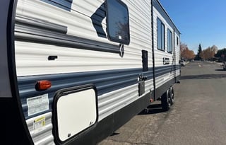 2021 Crossroads–Bunkhouse & Outdoor Kitchen-Slps 8