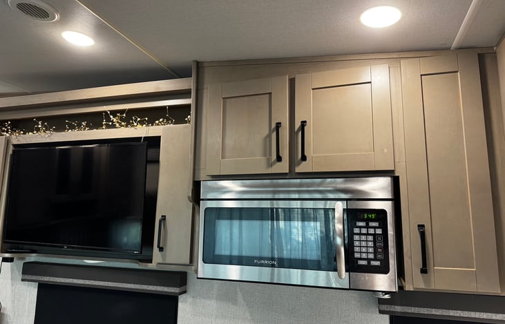 Kitchen Tv area