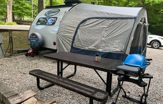 Nomadic Nature Rentals w Luxury Amenities (R-pod)