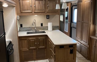 Spacious 2017 Forest River Flagstaff Superlite