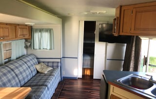 2010 Skyline Aljo 386