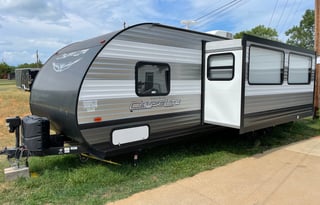 Modern & Comfortable Camping Trailer