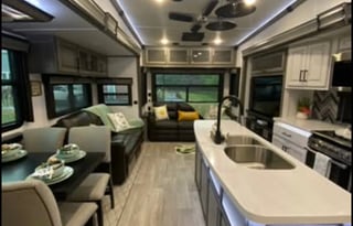 2022 Keystone RV Montana 3781RL