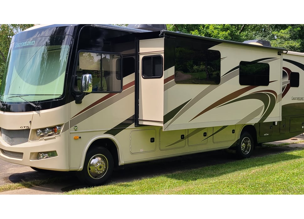 Class A Motor Home rentals in Hillsboro