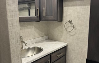 2023 Thor Challenger 37DS