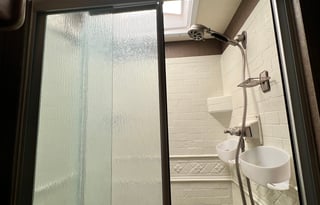 Motorhome with King Bed & Bunks *DELIVERY ONLY*