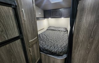 SPECTACULAR off grid affordable toyhauler