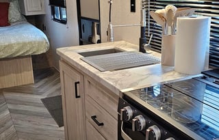 Fully Loaded Camper, Dog Friendly