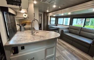 Cougar Luxury Family Bunkhouse