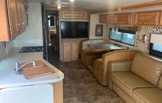 2014 Winnebago - Vista 35B
