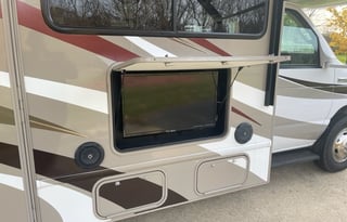 2016 Thor Motor Coach Four Winds 28Z