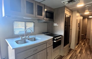 2020 Coachmen RV Freedom Express Select 31SE